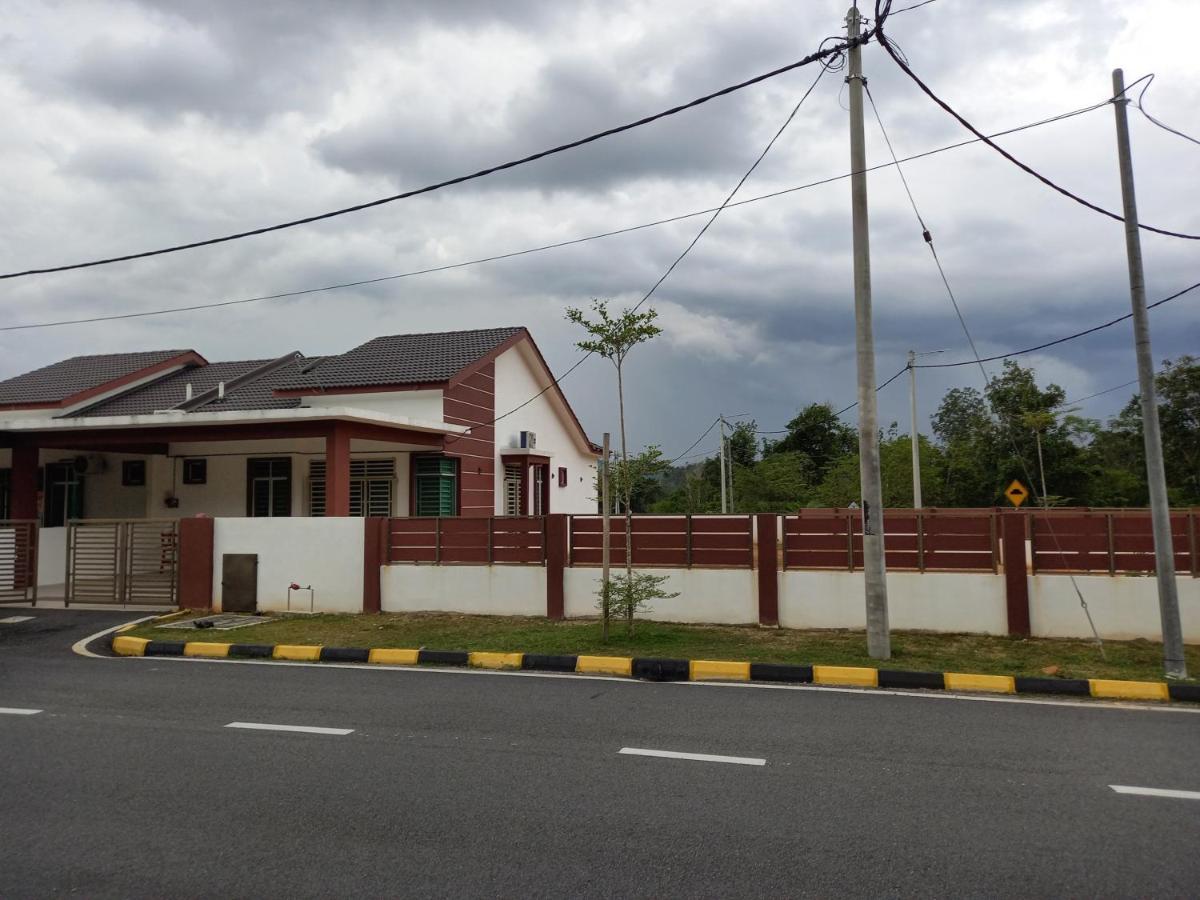 Homestay Zaki D'그릭 외부 사진
